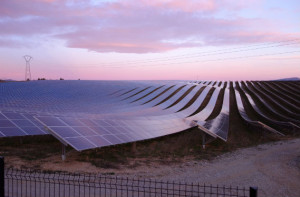 Des projets de super centrales photovoltaïques sont à l'étude.