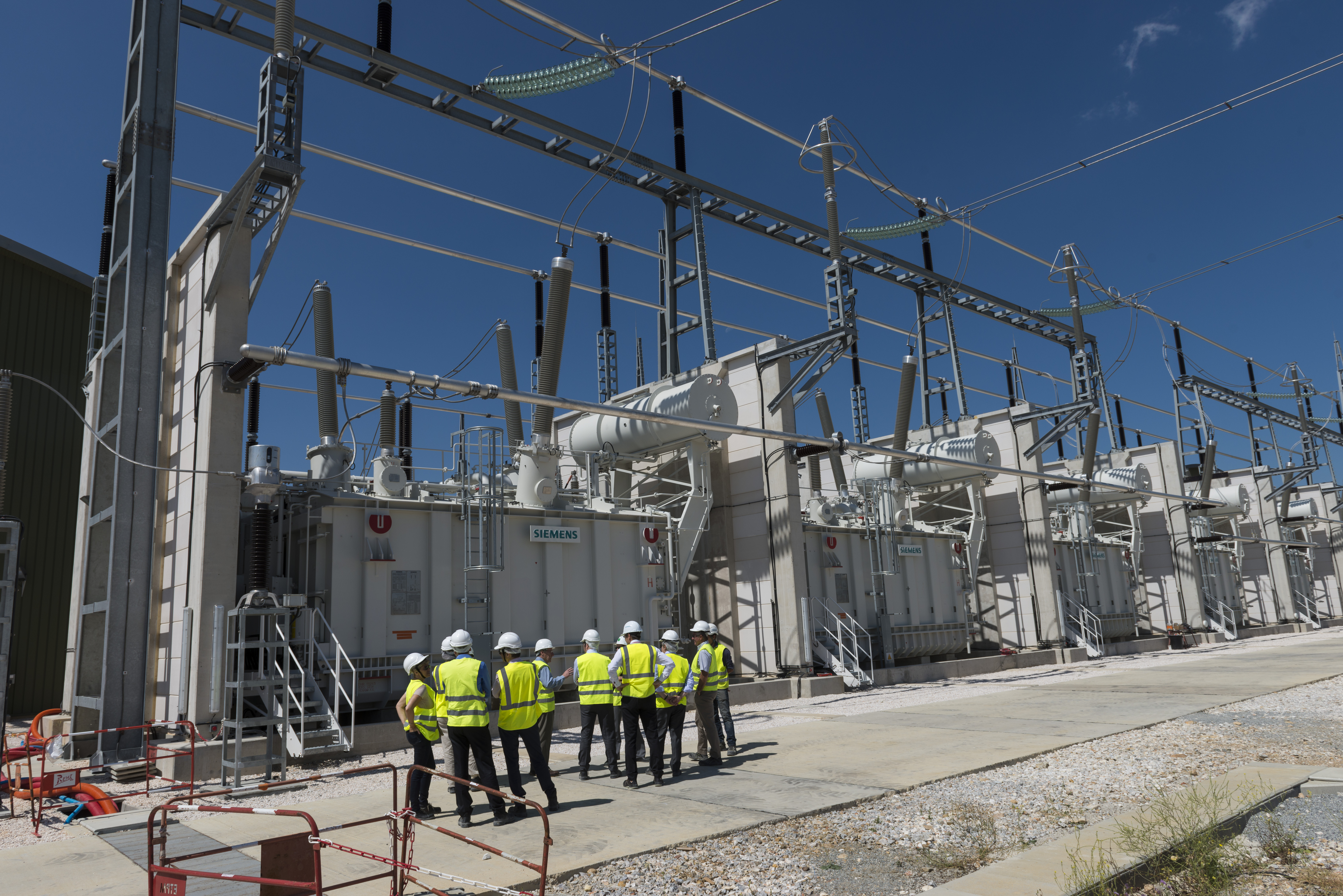 Inelfe, interconnexion électrique franco-espagnole permettant de doubler la capacité d'échange d'électricité entre les deux pays et d'intégrer davantage de production à base d'énergies renouvelables. 