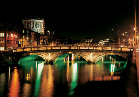 1999. Ponts à Dublin. ©LEC. Photo Duilio Passariello