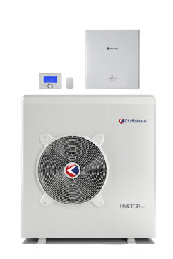 PAC hybride Arianext M Hybrid Universal pré-équipée pour se coecter à une chaudière gaz à condensation.
