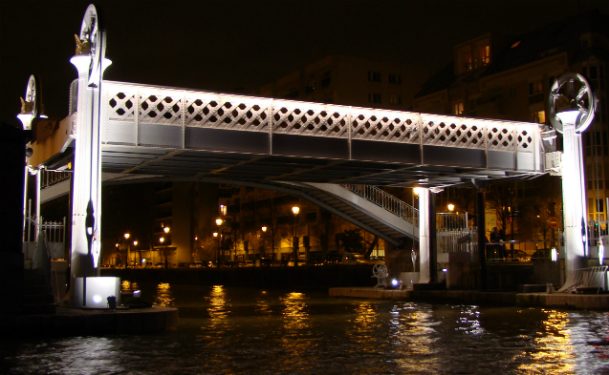 DR. Pont de Crimée, Paris.
