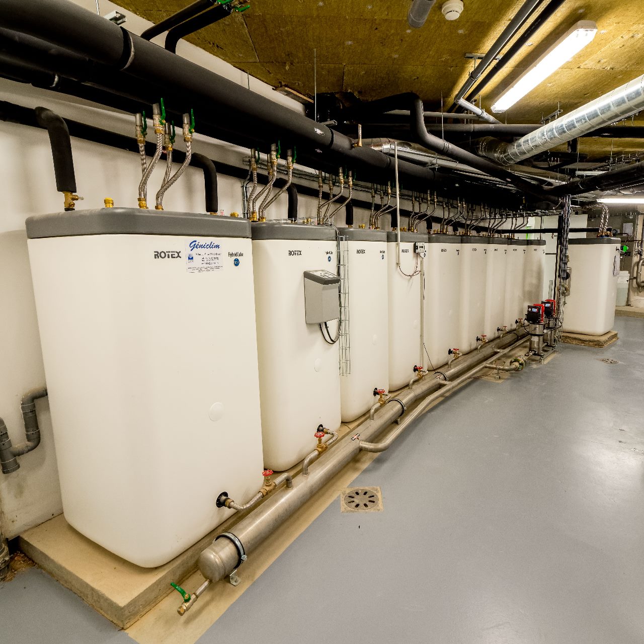 Accumulateur de chaleur solaire pour accueillir 3 000 curistes/an à l’hôtel Avène, dans l’Hérault. (c) Daikin