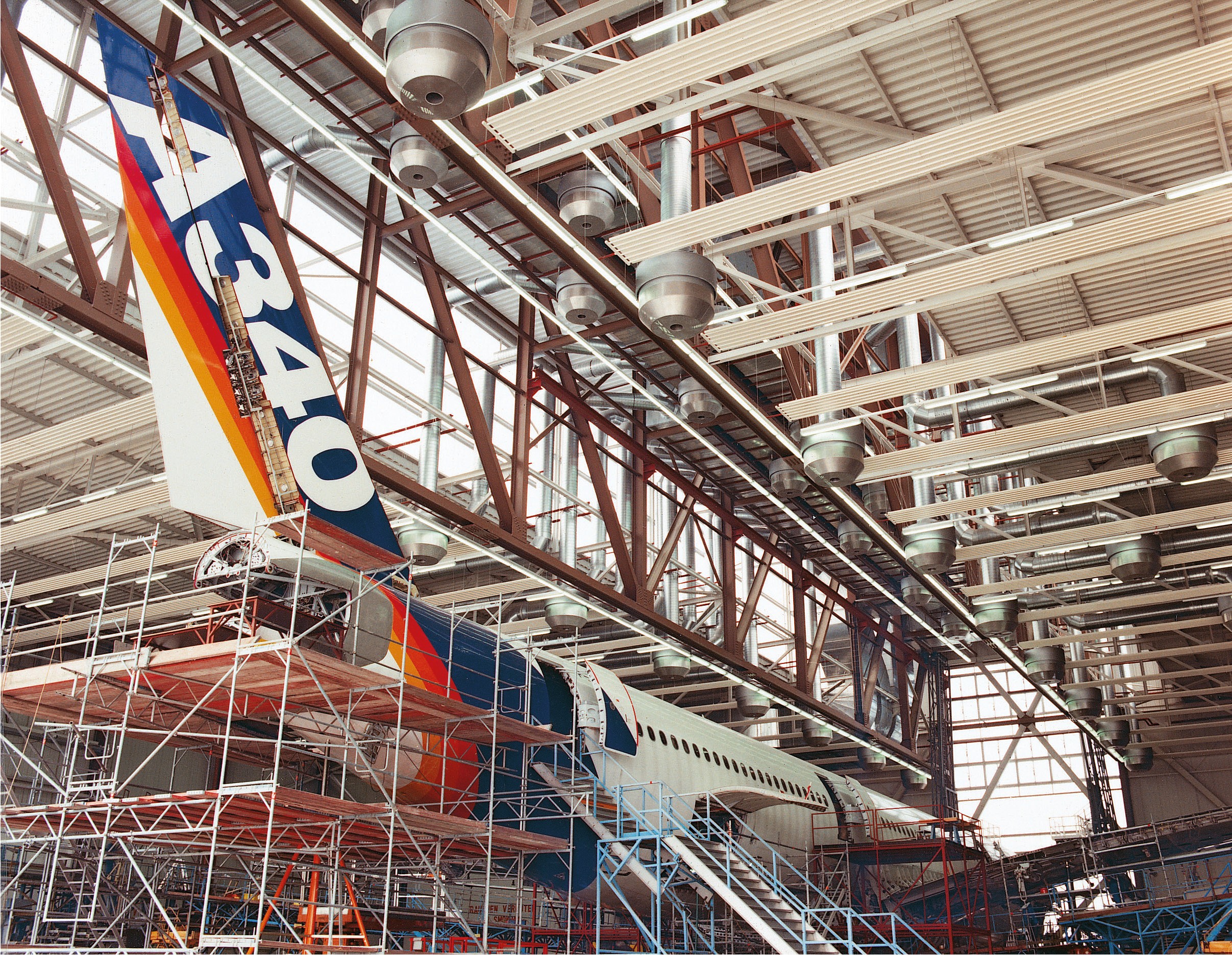 L’atelier Airbus Industrie avec système de diffusion par déplacement d’air. (c) France Air
