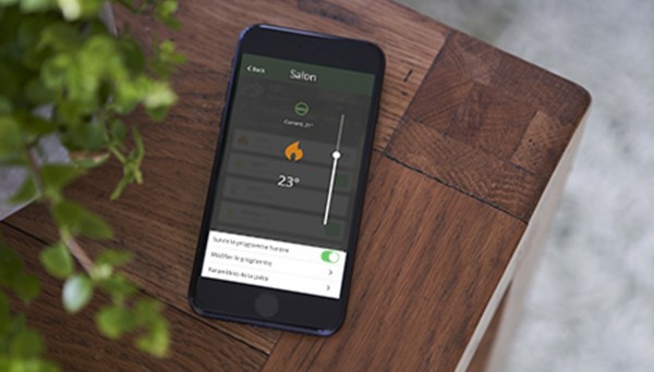Consommation : Contrôle sur smartphone de la température en local ou à distance. 