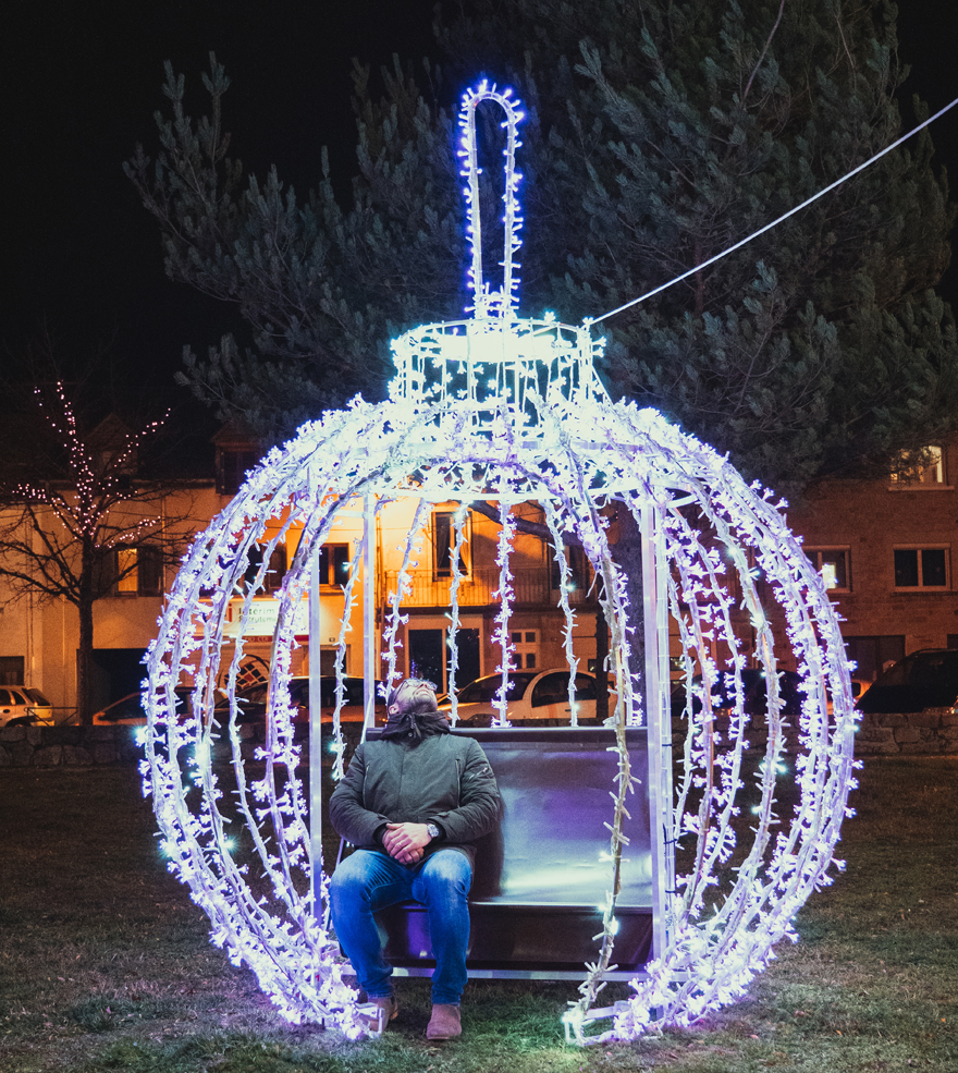 Photo de la Boule hamac de Lumifête Illuminations.