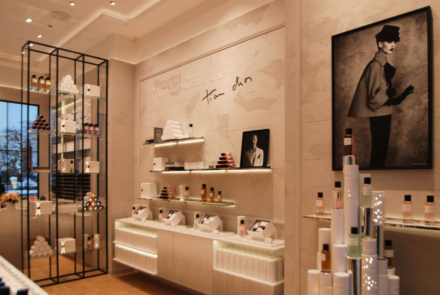 Photo de la boutique Dior Parfums Champs-Élysées, Paris © Akari-Lisa Ishii & I.C.O.N.