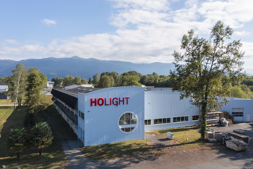 Photo de l’usine de Holight à à Ogeu-les-Bains, dans les Pyrénées-Atlantiques.