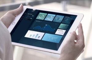 Une simple tablette permet de piloter tout le système LISA, de Lébénoïd, en Bluetooth.