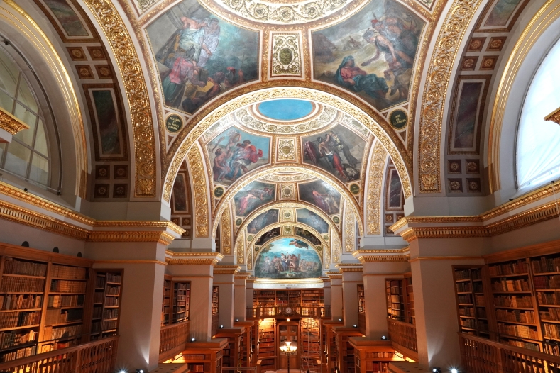 Bibliothèque de l’Assemblée nationale : un éclairage amendé