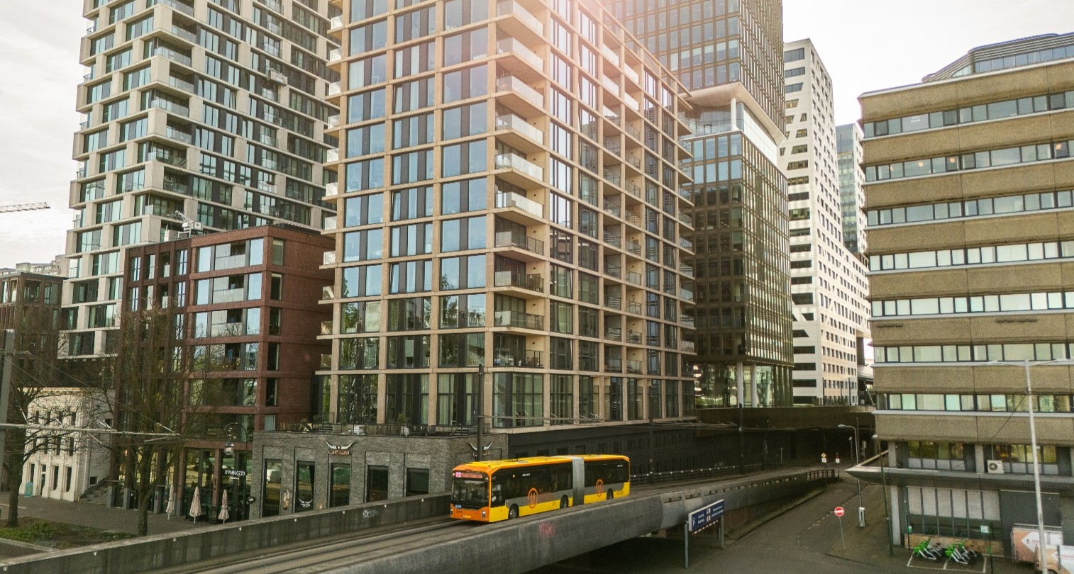 Hitachi fournit une solution de mobilité électrique intégrée pour la flotte de bus d'Utrecht